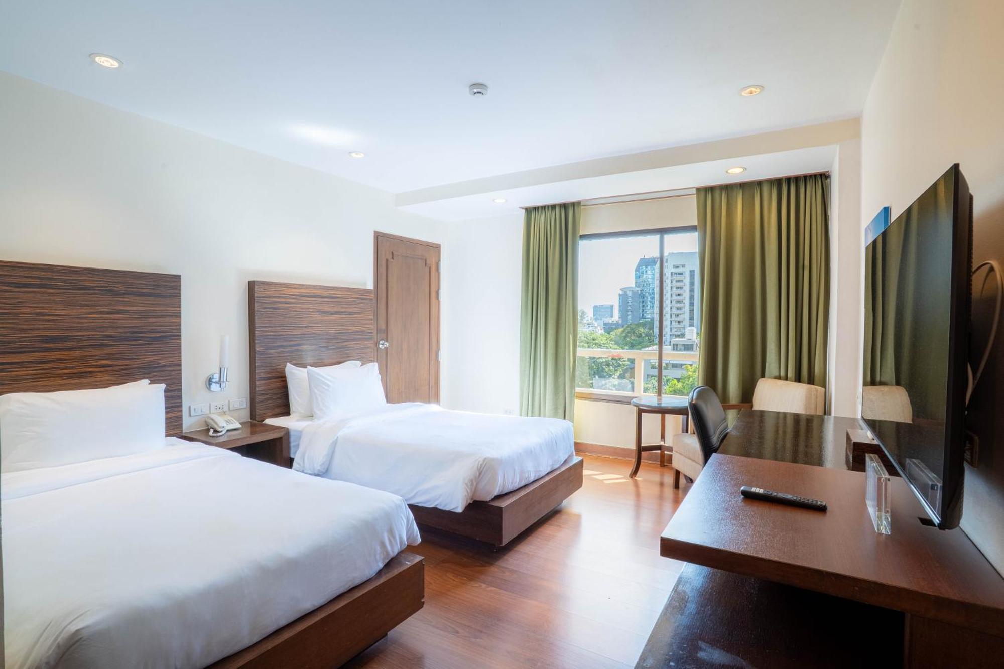Hotel Journeyhub Sukhumvit 26, - Formerly St Bangkok